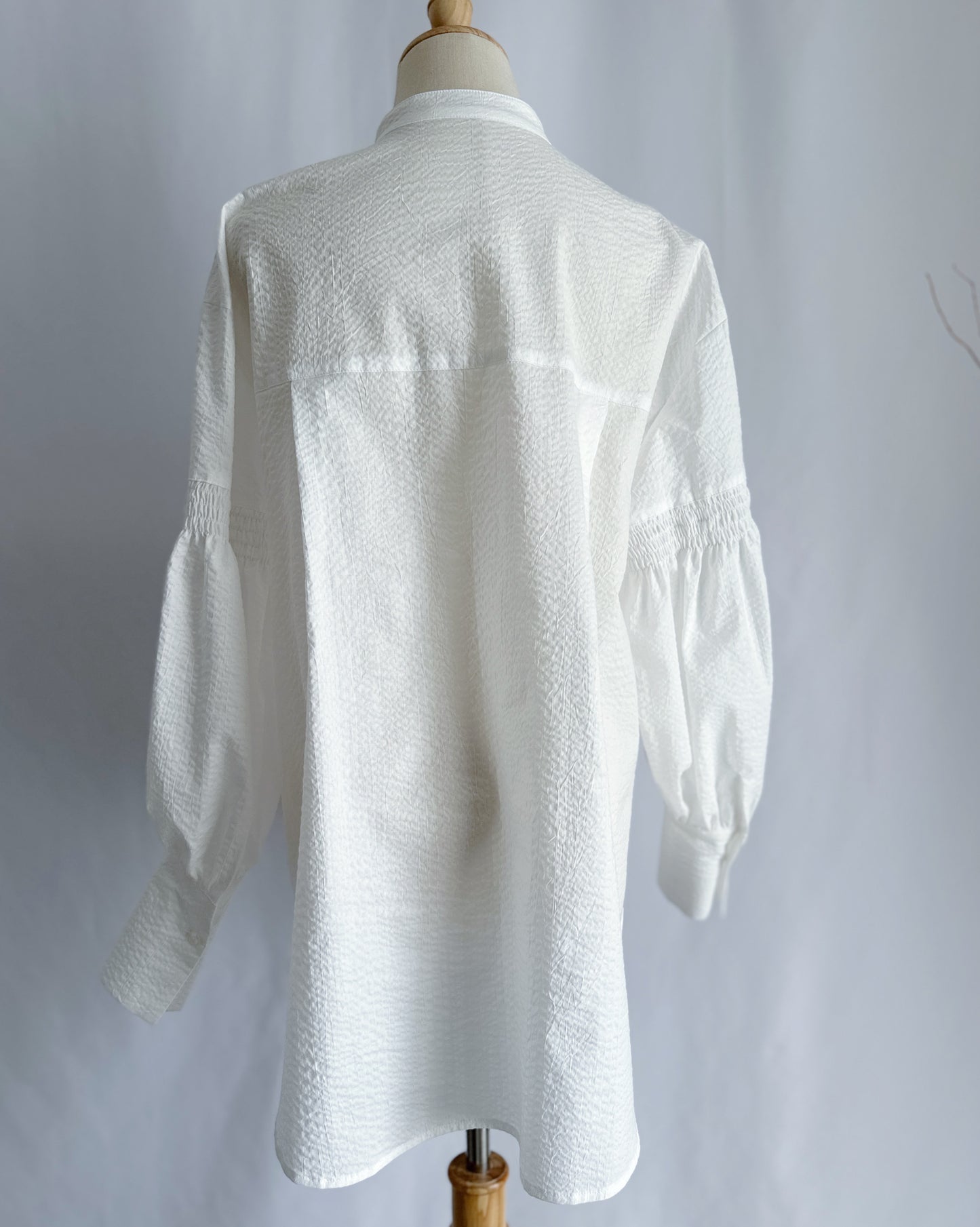 【先行予約品】ギャザースリーブコットンブラウス