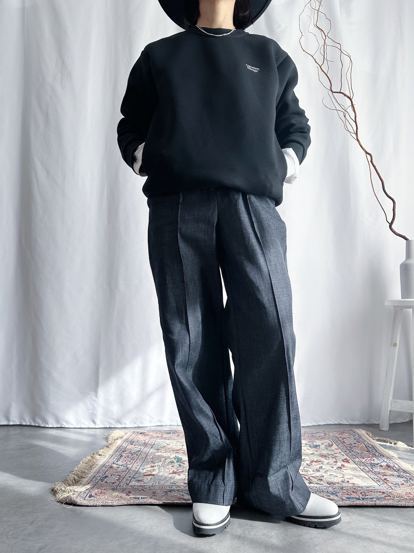 《ブラック》ポケット付き『もっちり』ポンチスウェット