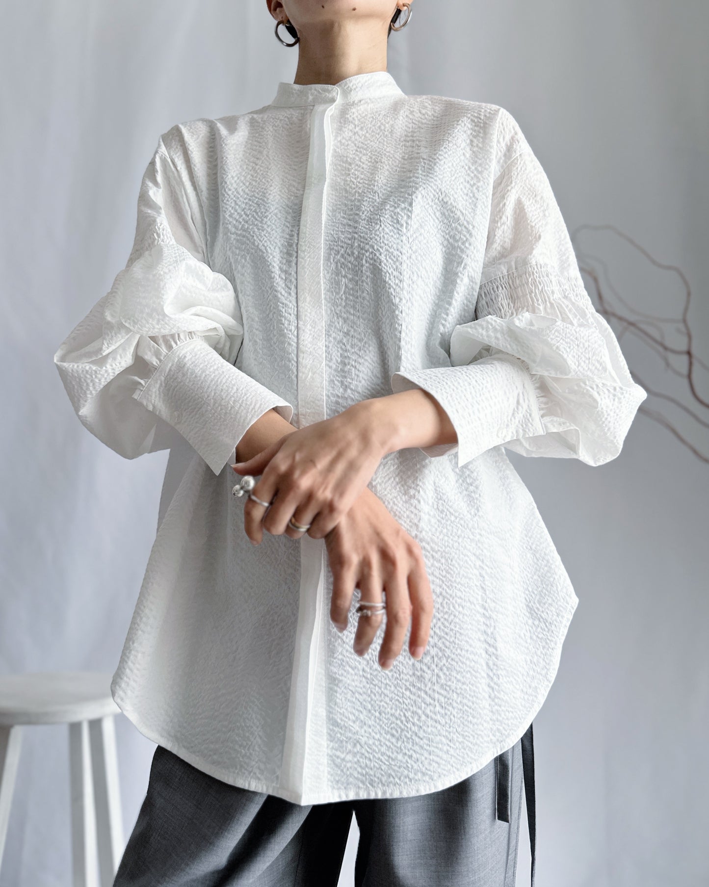 【先行予約品】ギャザースリーブコットンブラウス