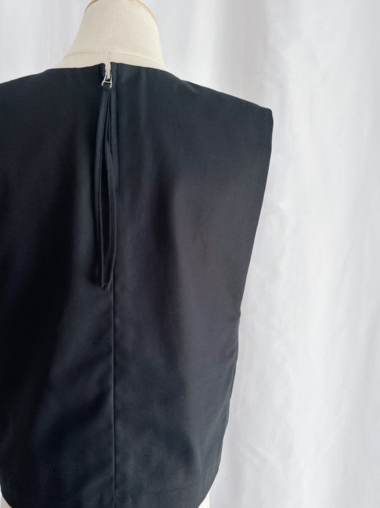 【ミッドナイトクロップドベスト】