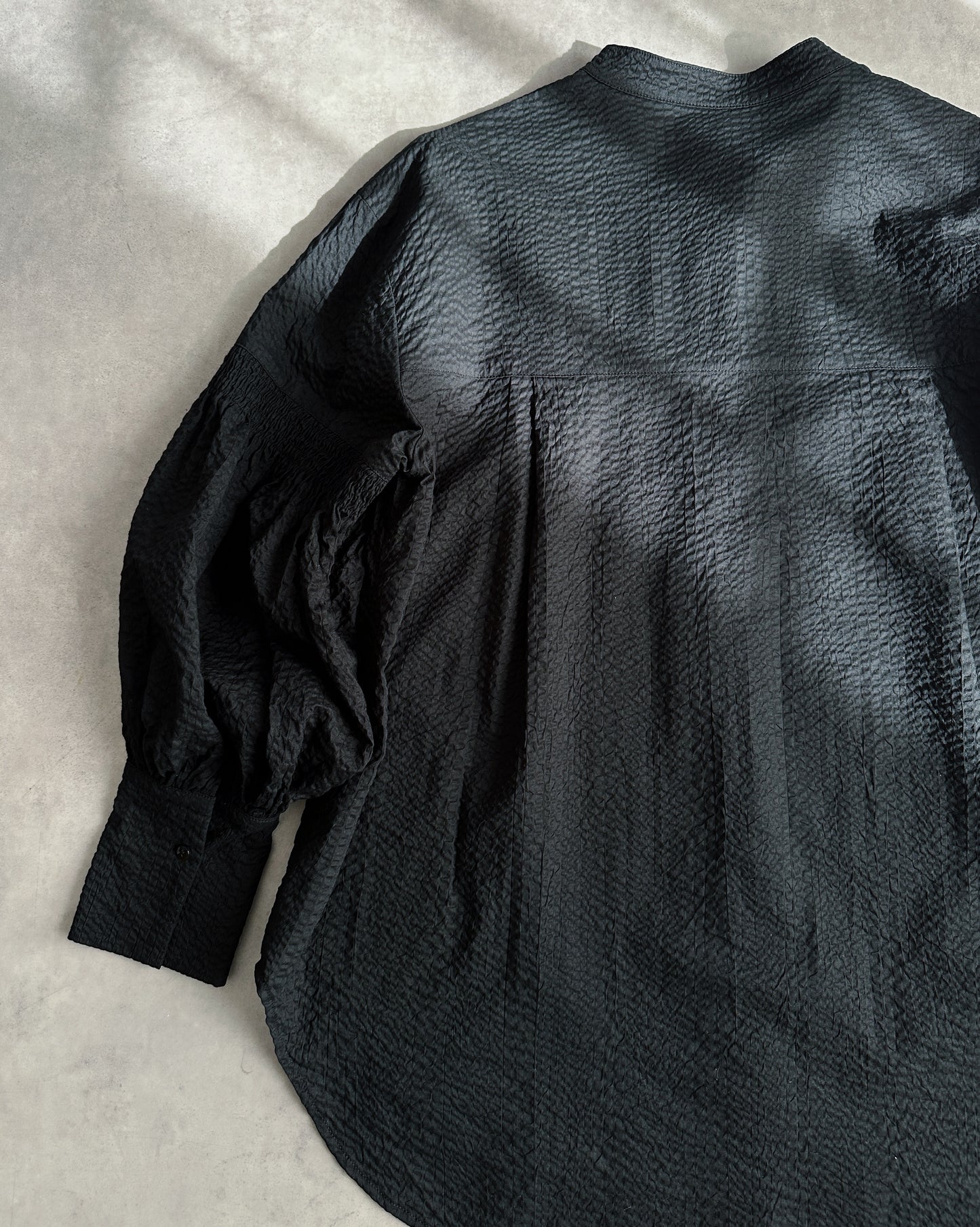 【先行予約品】ギャザースリーブコットンブラウス