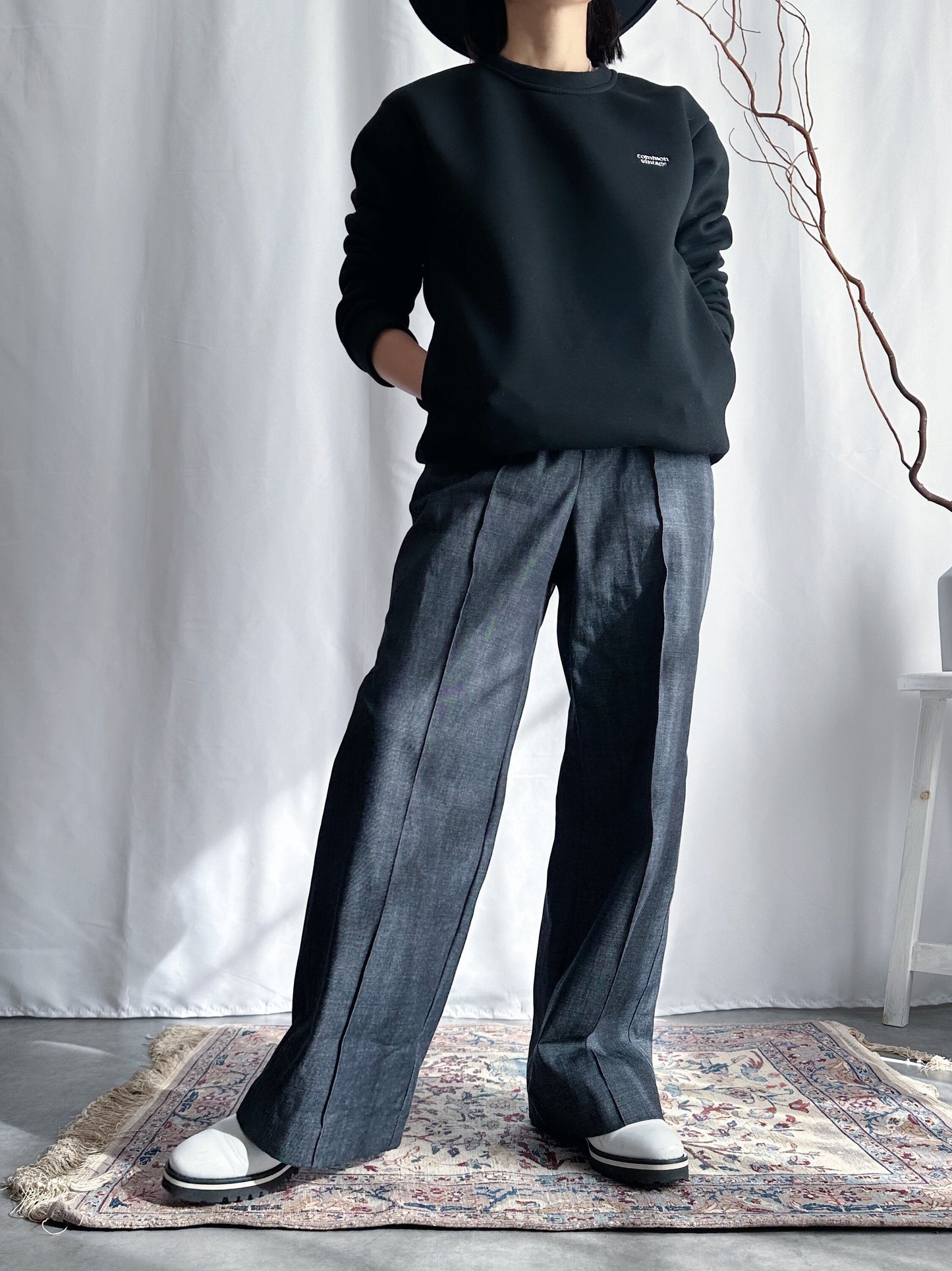 《ブラック》ポケット付き『もっちり』ポンチスウェット